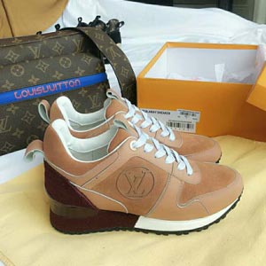 Louis vuitton 路易威登經(jīng)典款休閑運(yùn)動(dòng)鞋 lv