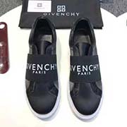  GIVENCHY紀梵希新款 市面高版本 鞋面原材料進口高絲光布 時尚休閑 原版大底開模。 意大利進口水染羊皮內(nèi)里。每一位男士的身份襯托 上腳大氣穩(wěn)重高等定制專柜原版復刻 不管風吹雨打鞋楦不變 經(jīng)得