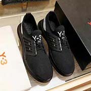 Y-3上新-2018春夏透氣款 原版1：1復(fù)刻 本山本耀司新力作獨(dú)家款面料采用透氣編制網(wǎng)布 舒適透氣春夏穿鞋的首選 搭配真空工藝大底 歐美大師設(shè)計(jì) 完美造型打造專柜品質(zhì) 設(shè)計(jì)上很獨(dú)特的美 超級(jí)百搭也