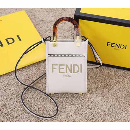 芬迪新款女包陽光包小方包 FENDI