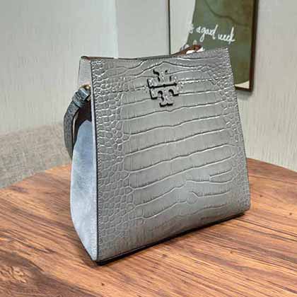 TORY BURCH MCGRAW HOBO鱷魚紋高等灰新款閑休包，